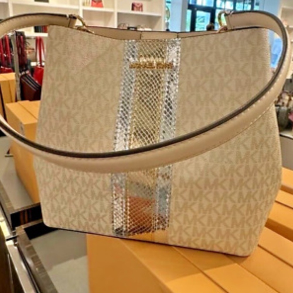 Michael Kors Pratt Cream and Gold Shoulder Bag